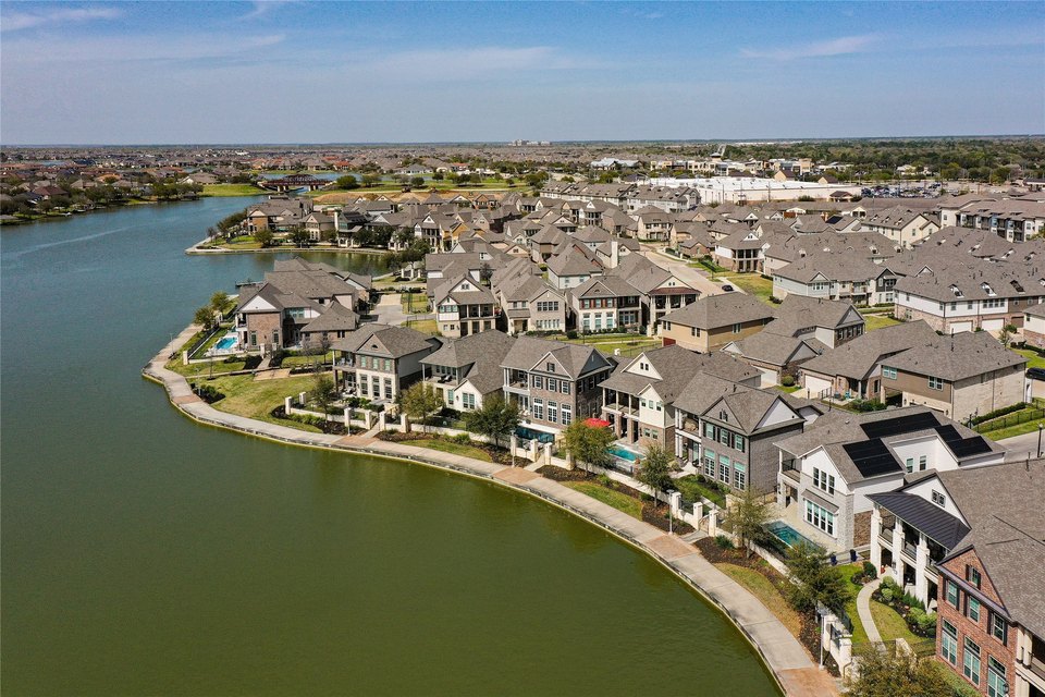 Towne Lake